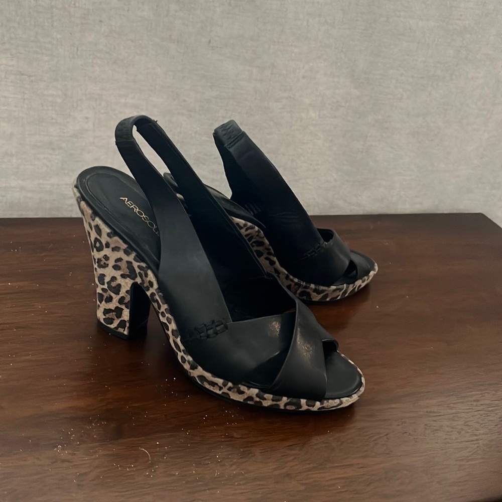 Cute comfy sandals - Aerosoles
